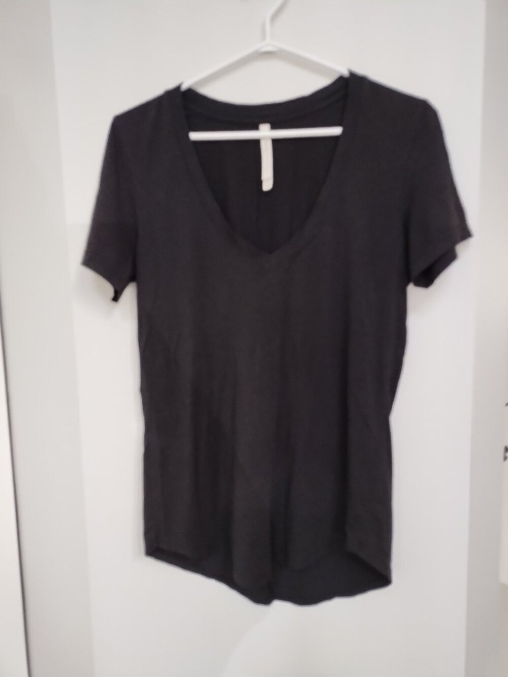 The Group Babaton v neck tee